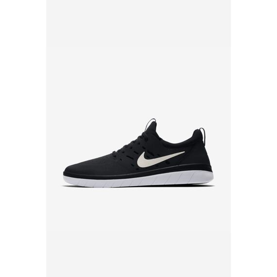 Boty Nike NYJAH FREE Black/White