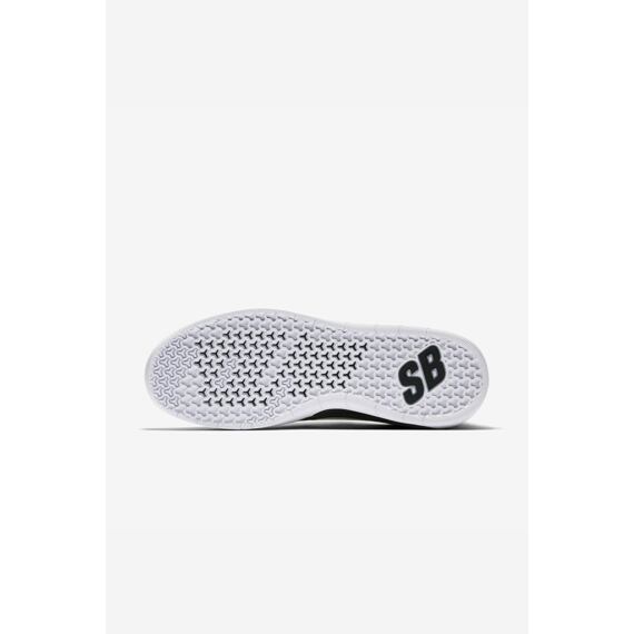 Boty Nike NYJAH FREE Black/White