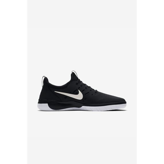 Boty Nike NYJAH FREE Black/White